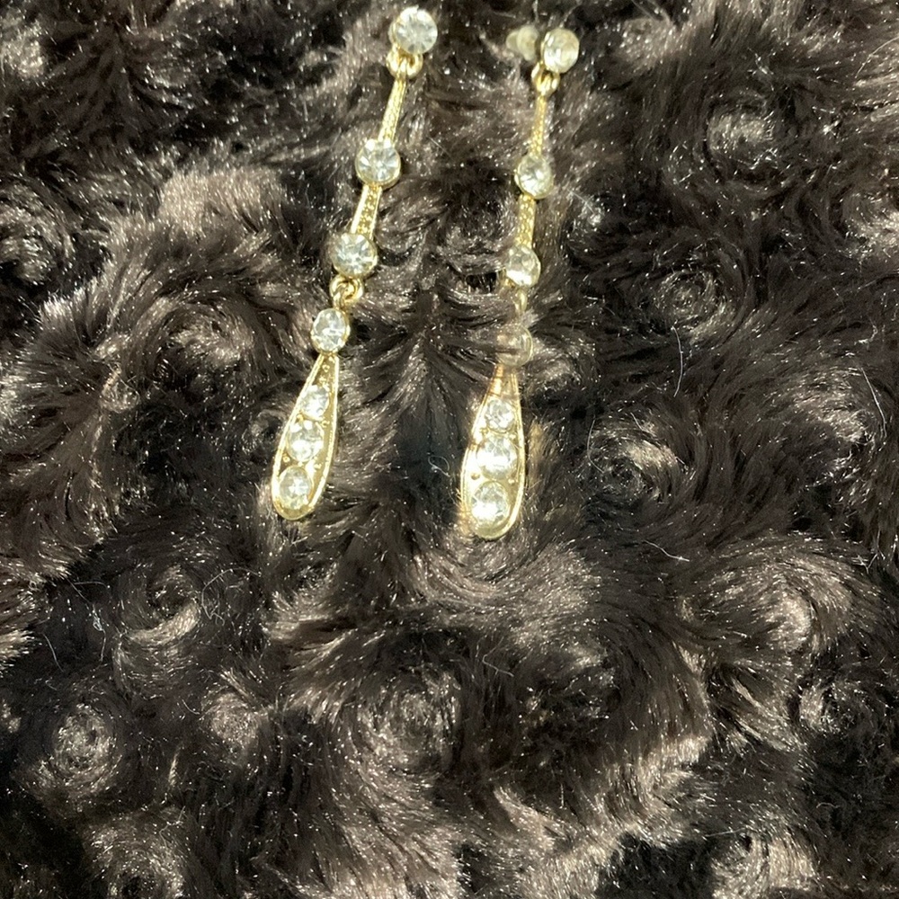Elegant Crystal Drop Earrings‎ for Formal Occasions - 8056